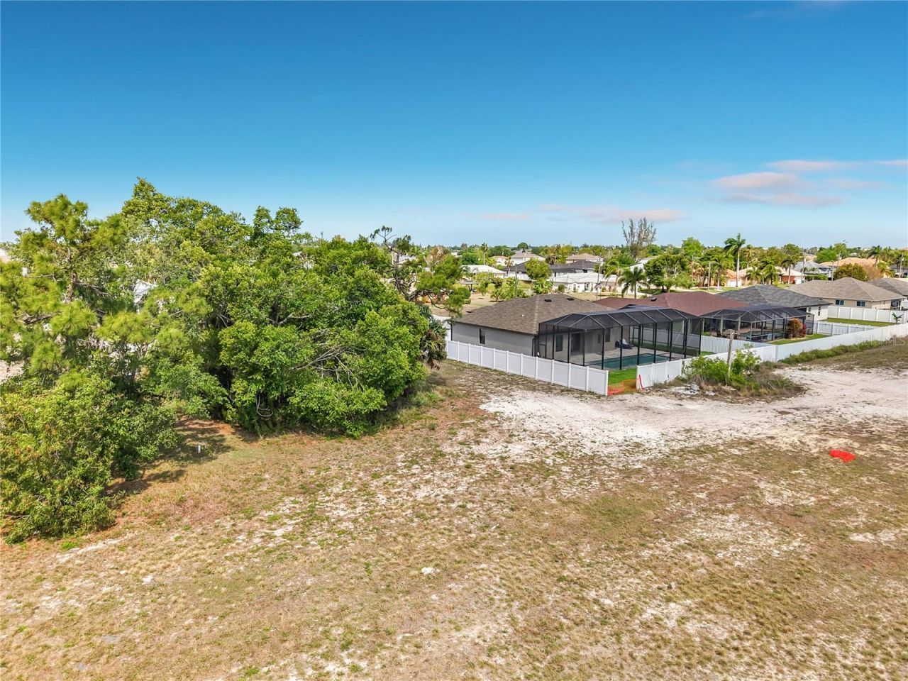 1305 SW 8th Place , Cape Coral, FL 33991 Photo