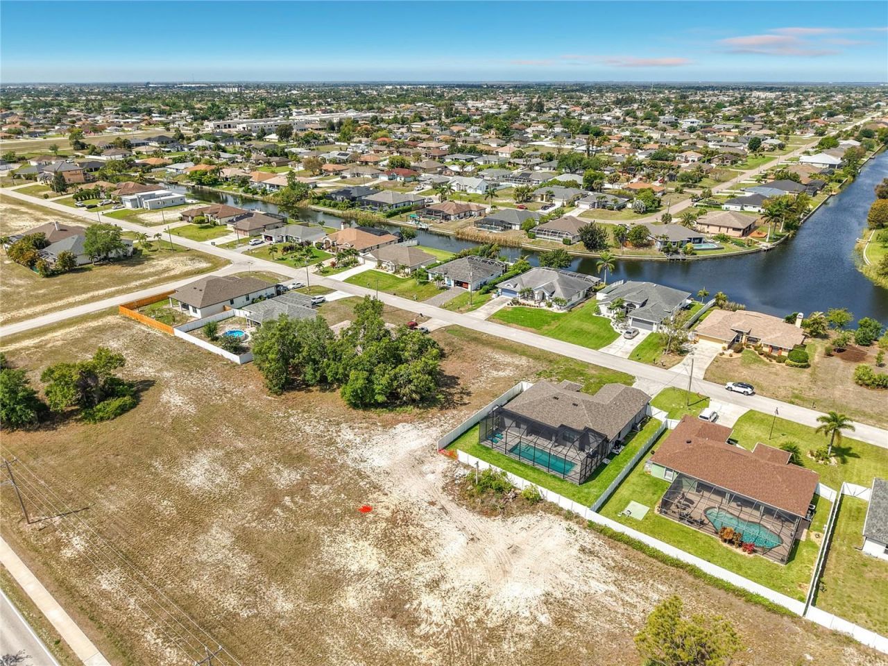 1305 SW 8th Place , Cape Coral, FL 33991 Photo