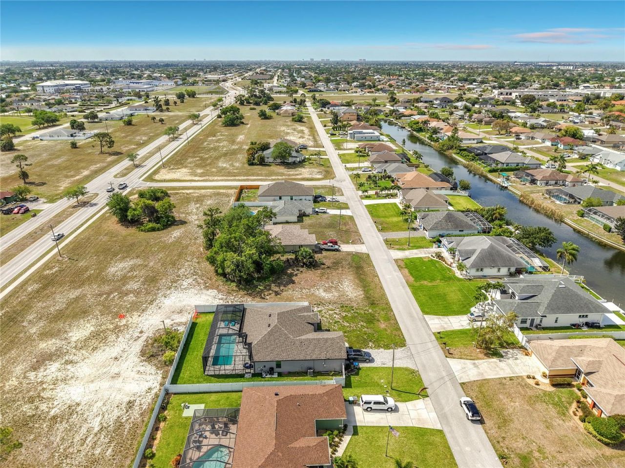 1305 SW 8th Place , Cape Coral, FL 33991 Photo