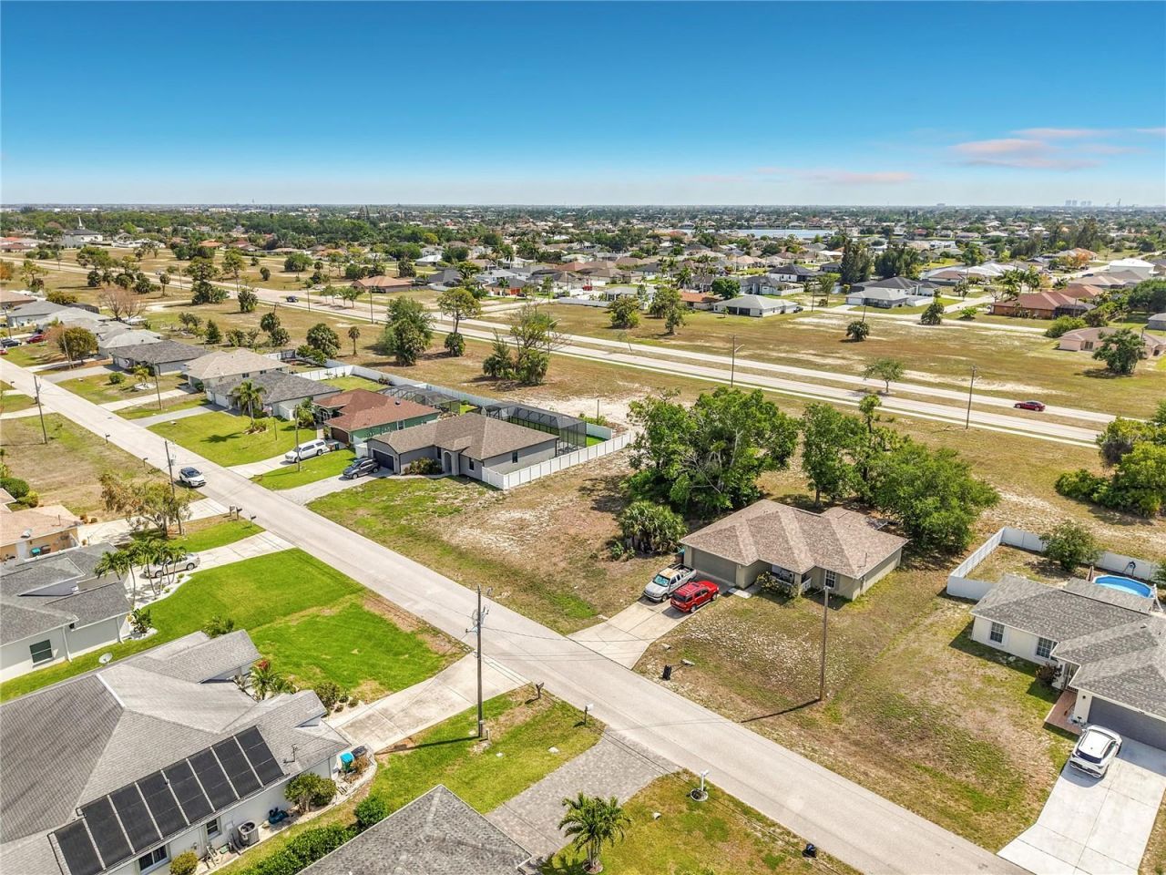 1305 SW 8th Place , Cape Coral, FL 33991 Photo