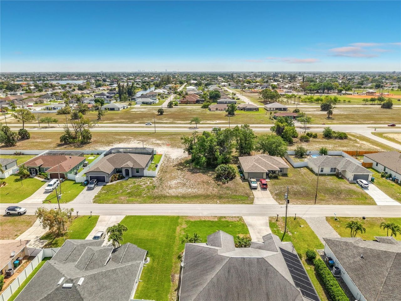 1305 SW 8th Place , Cape Coral, FL 33991 Photo