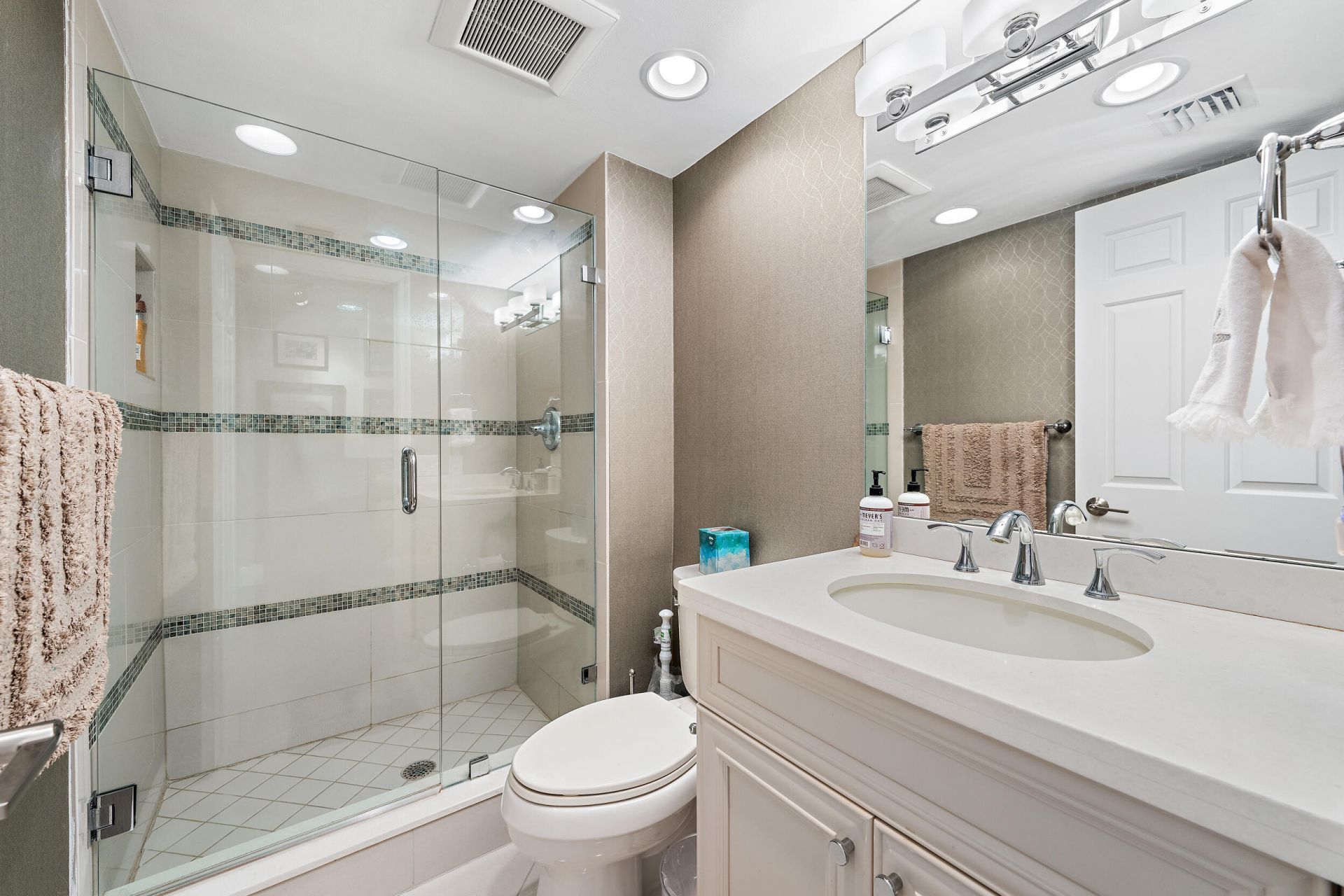 176 Helios Drive, Unit 603, Jupiter, FL 33477 Photo