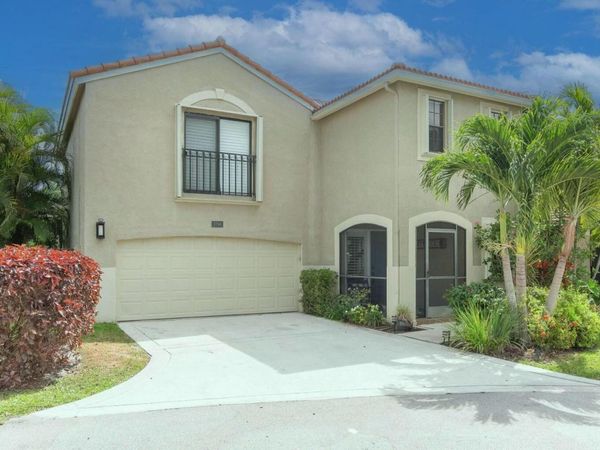 1734 Harborside Circle, Wellington, FL 33414