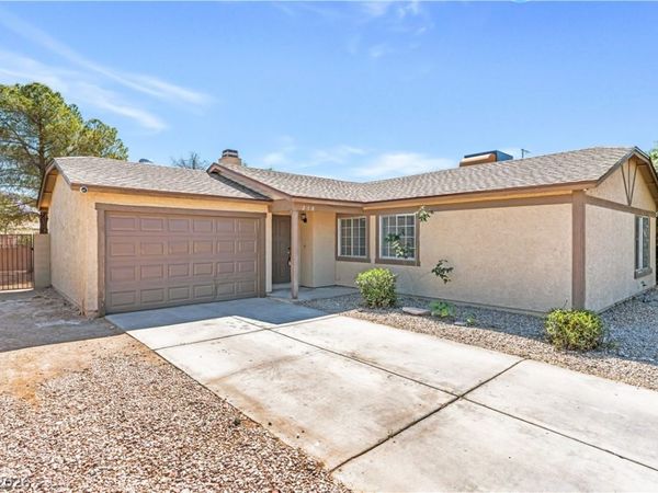 218 Dolorosa Street , Las Vegas, NV 89110