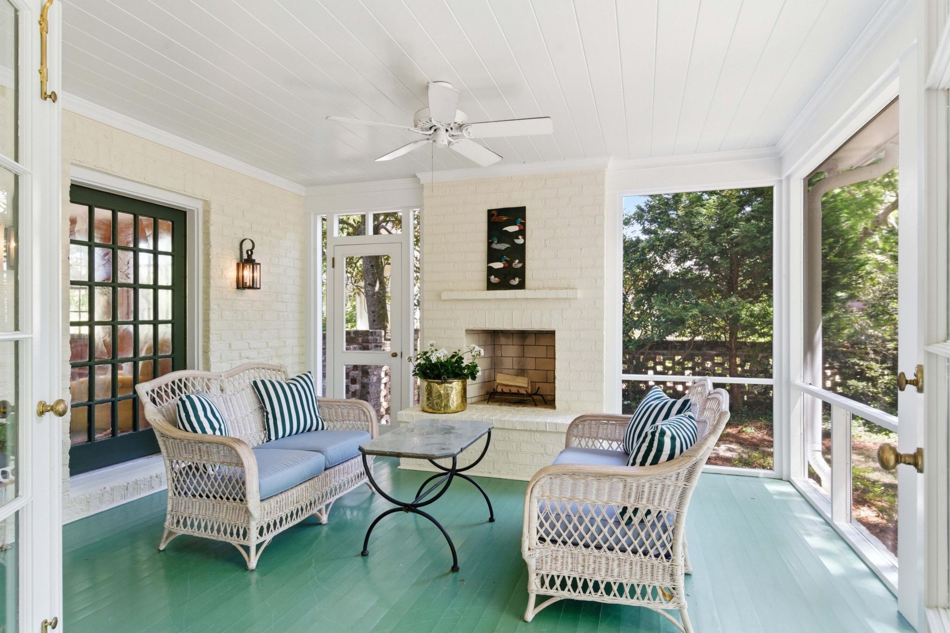 260 Confederate Circle Photo 18