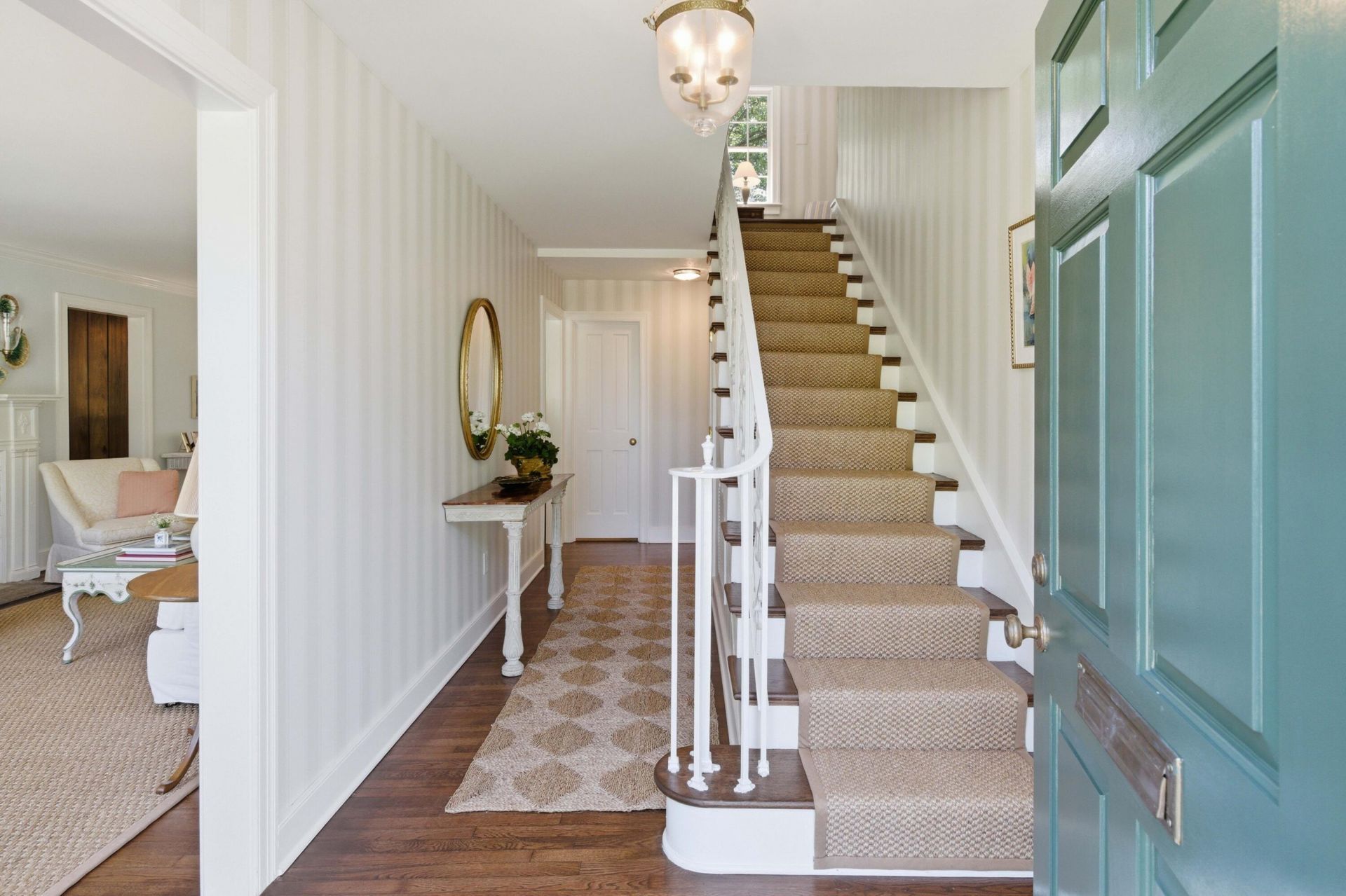 260 Confederate Circle Photo 4