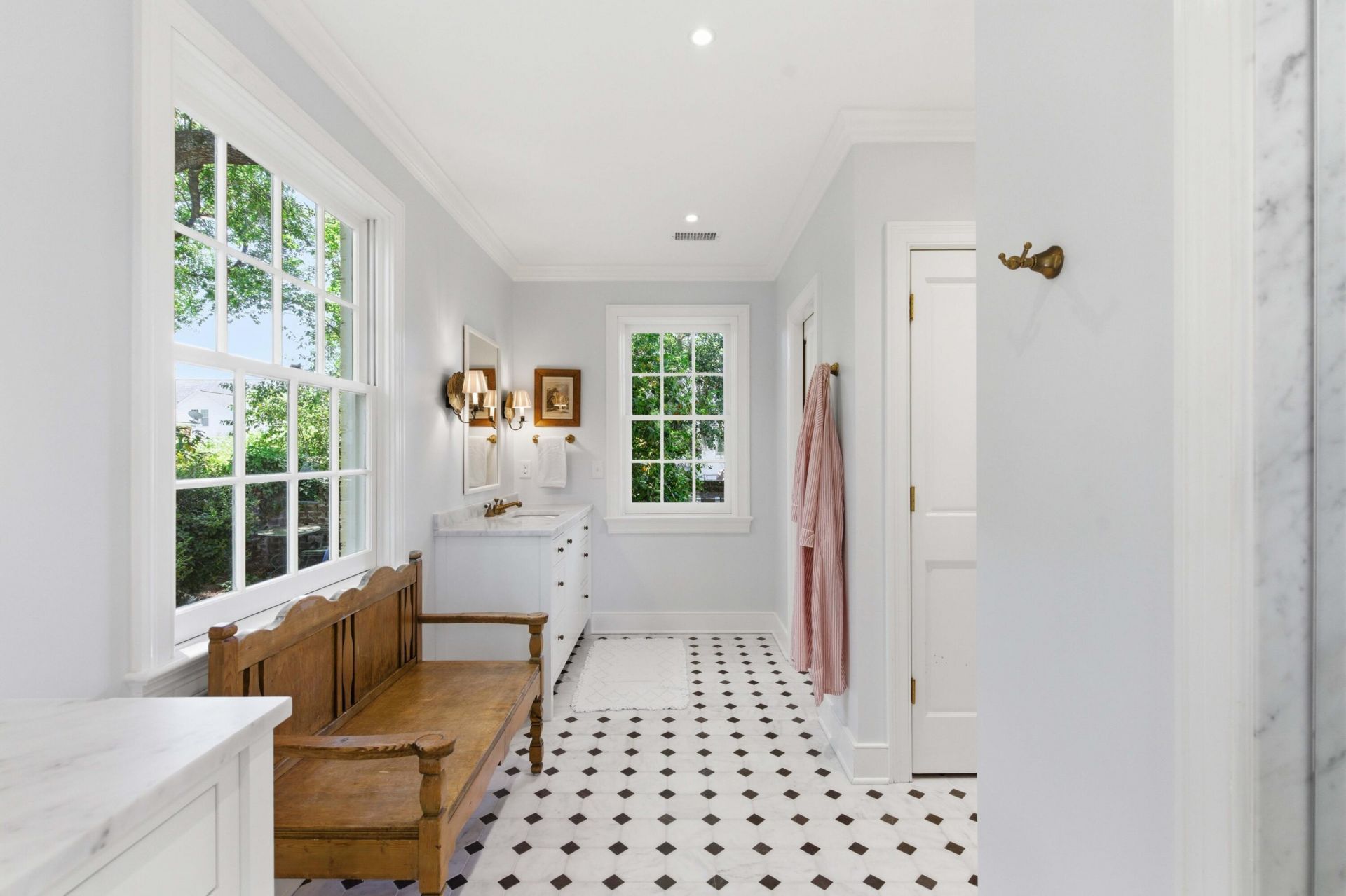 260 Confederate Circle Photo 40