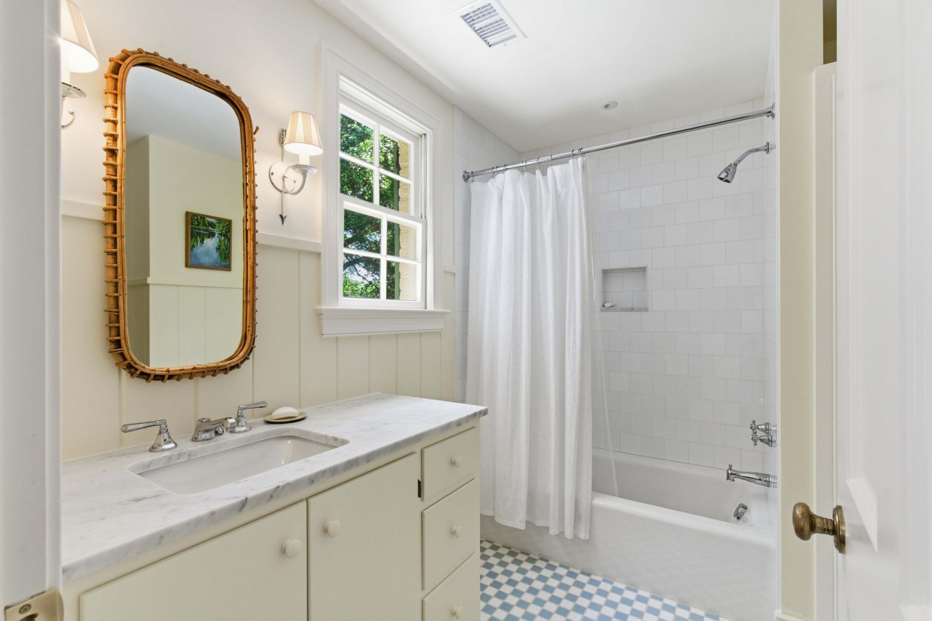 260 Confederate Circle Photo 49