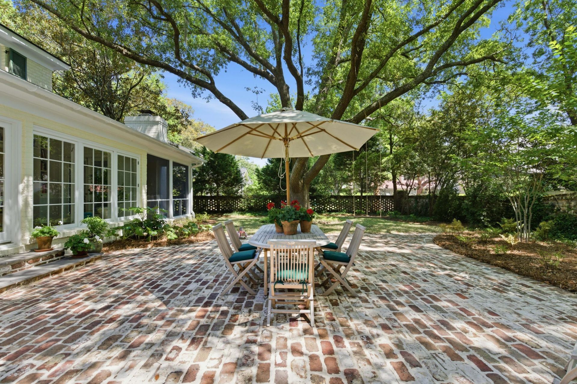 260 Confederate Circle Photo 57