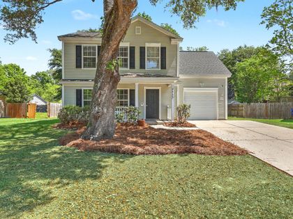 2466 Calamari Court North Charleston, SC 29406