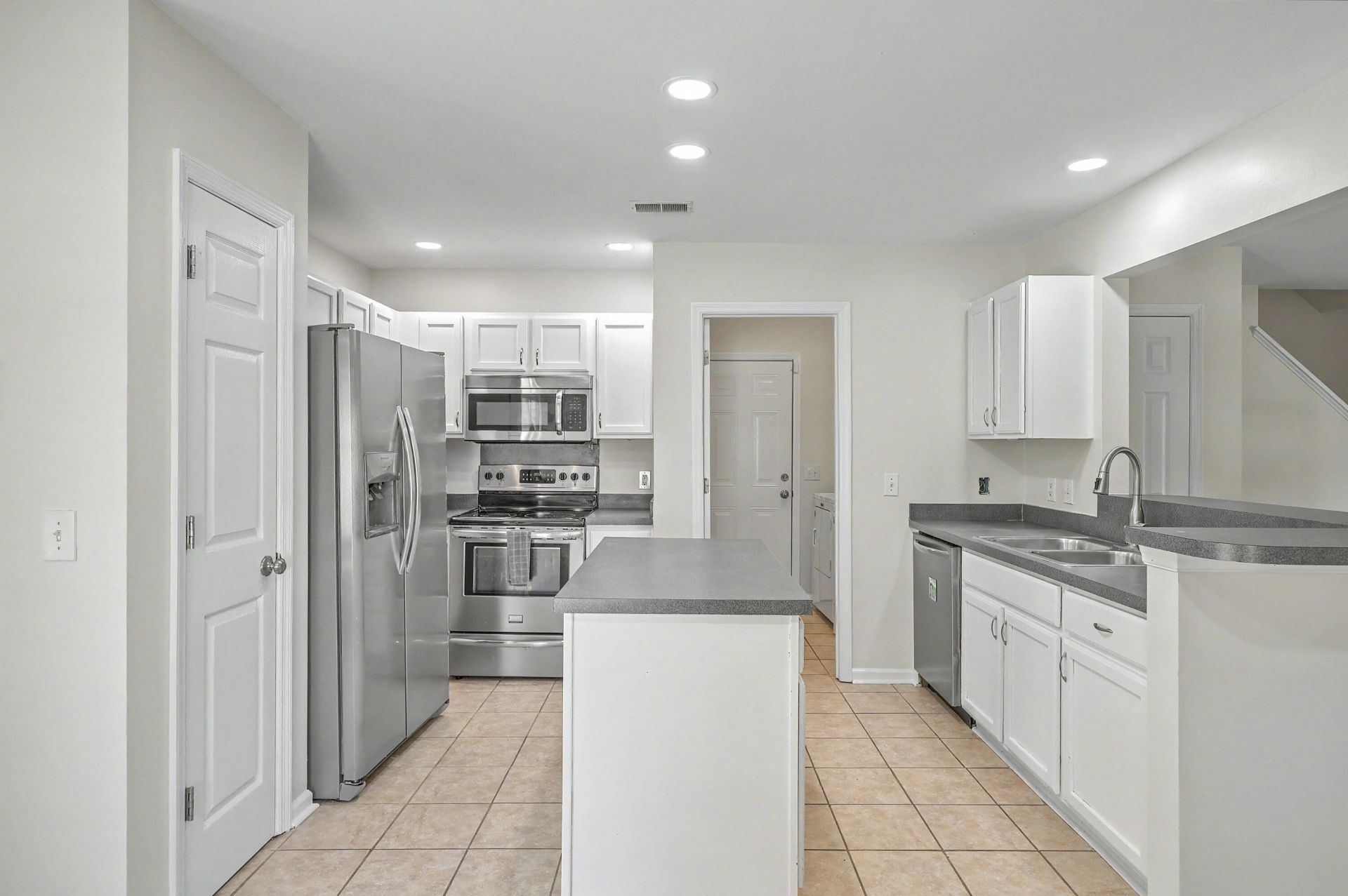 2466 Calamari Court Photo 13