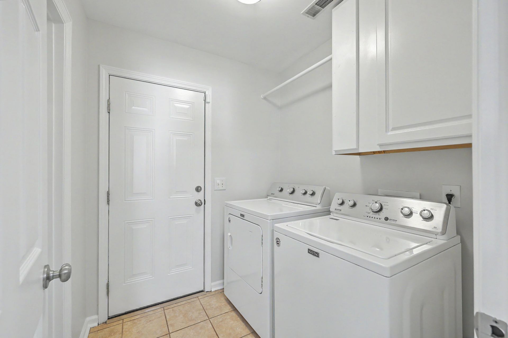 2466 Calamari Court Photo 17