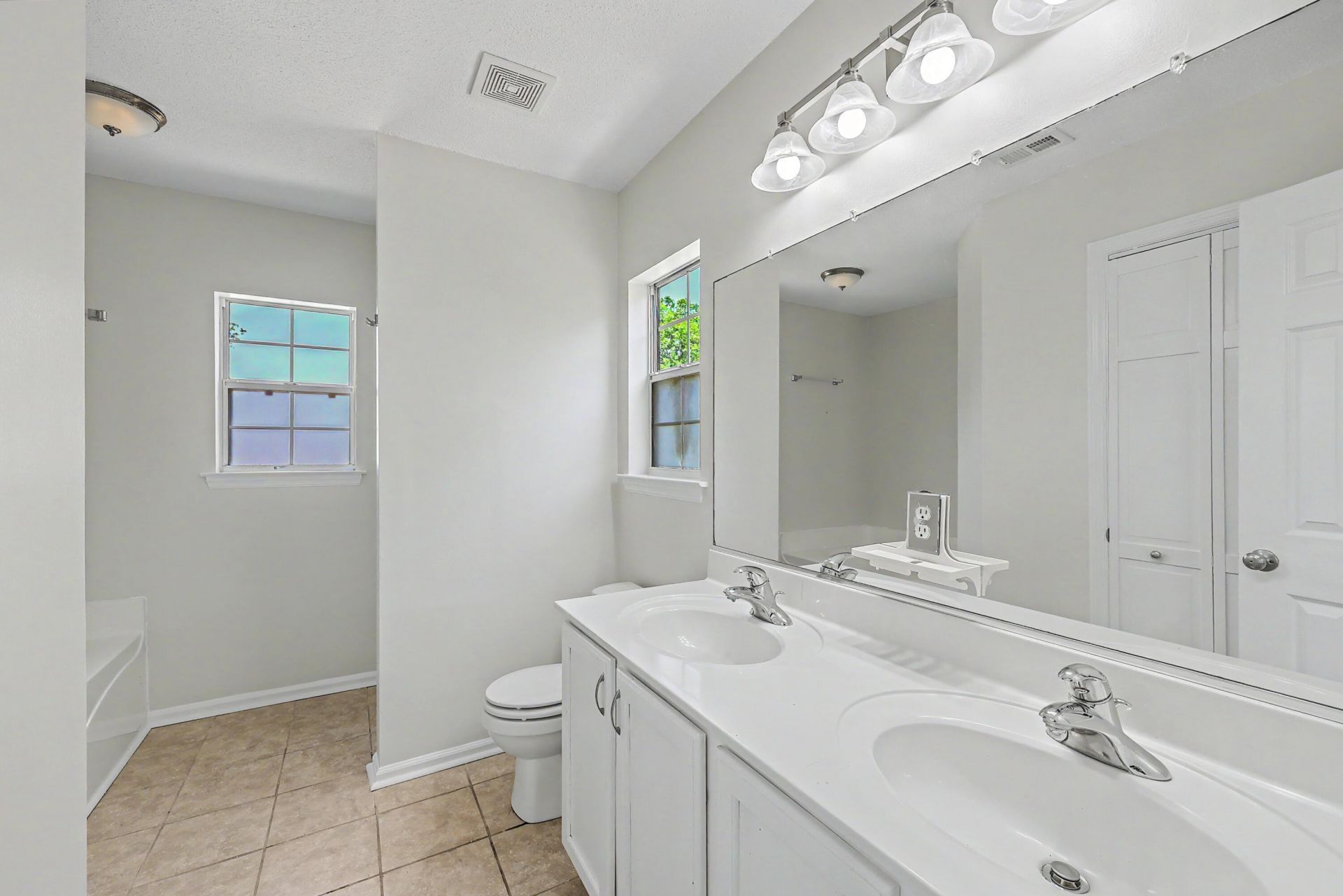 2466 Calamari Court Photo 23