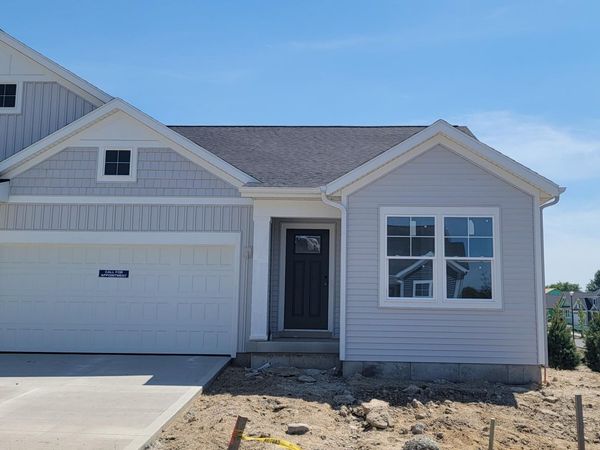 6600 Bellflower Drive SW, Unit 9, Zeeland, MI 49464