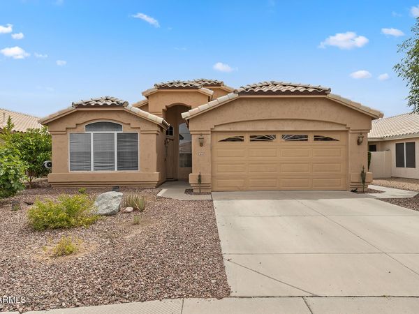 9649 W IRMA Lane, Peoria, AZ 85382