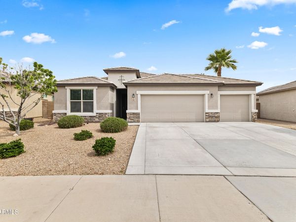13512 W Briles Road, Peoria, AZ 85383