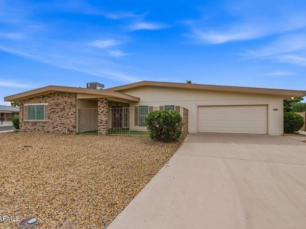 10801 W MIMOSA Drive, Sun City, AZ 85373