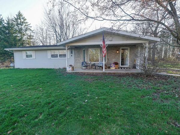 W4986 HWY 10, Menasha, WI 54952