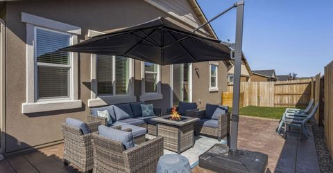 1135 Bravestone Avenue, Carson City, NV 89703 Photo