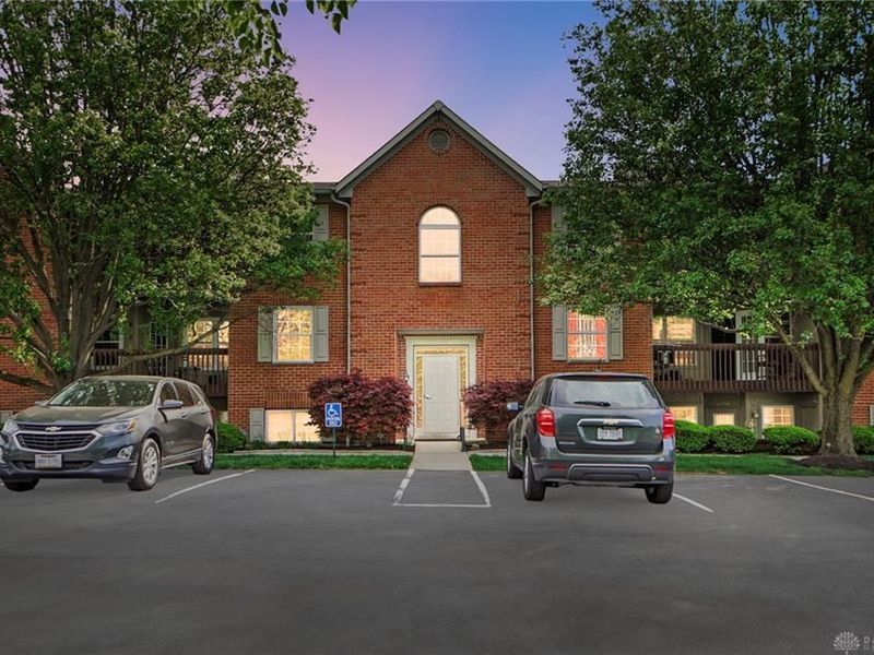 6362 Chimney Court, Mason, OH 45040 Photo 2