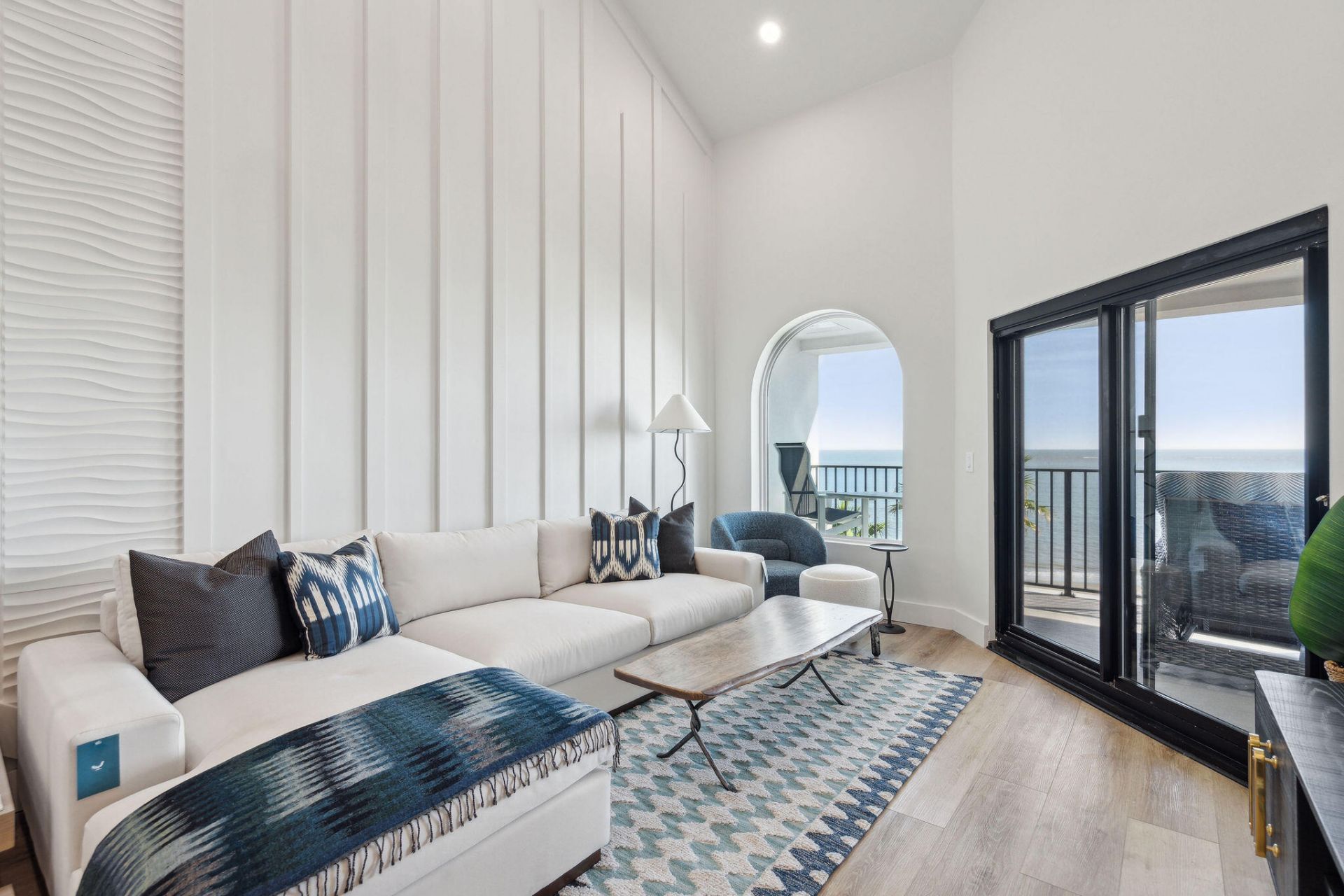 9002 Palmetto Boulevard Photo 14