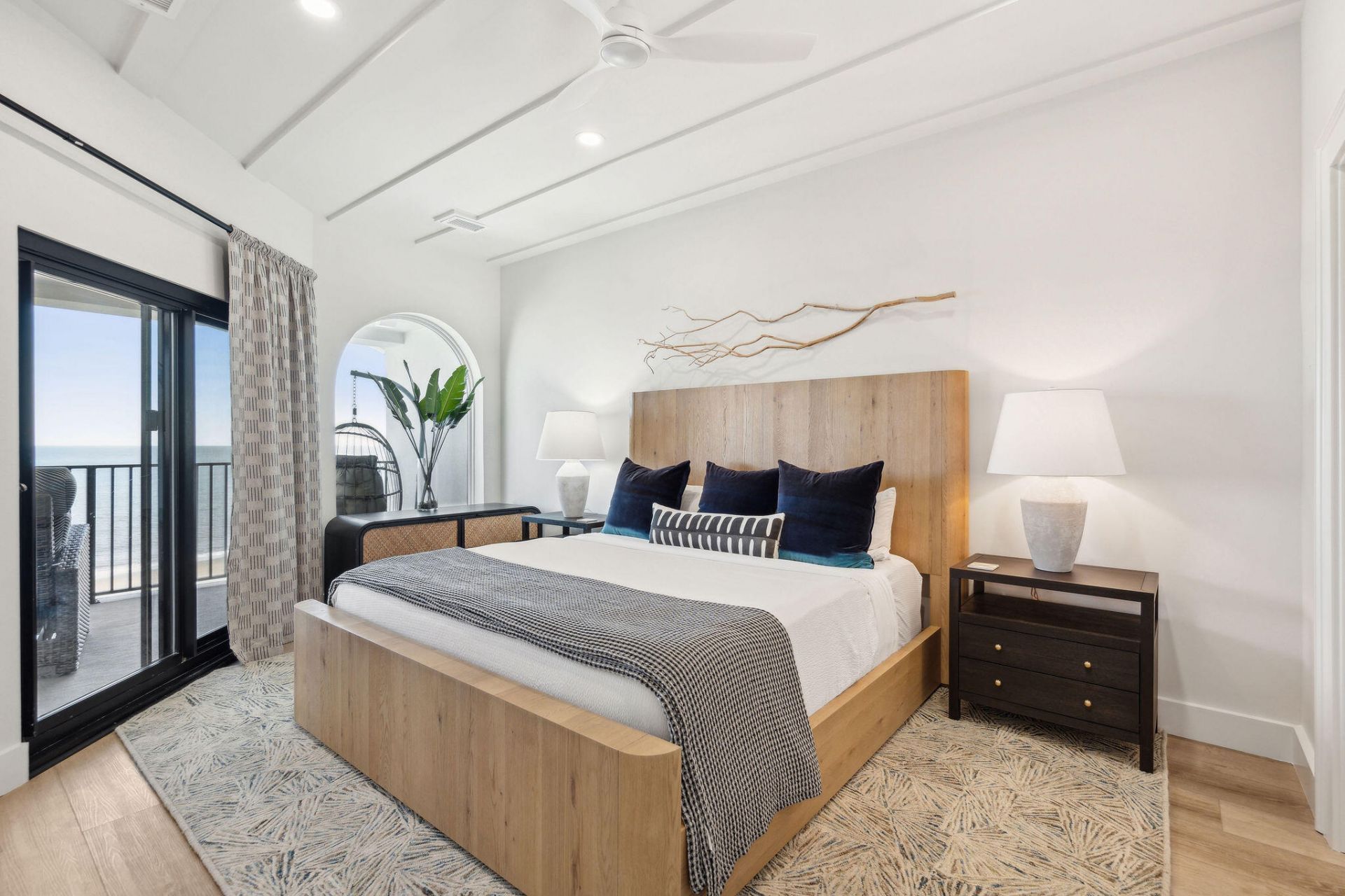 9002 Palmetto Boulevard Photo 15