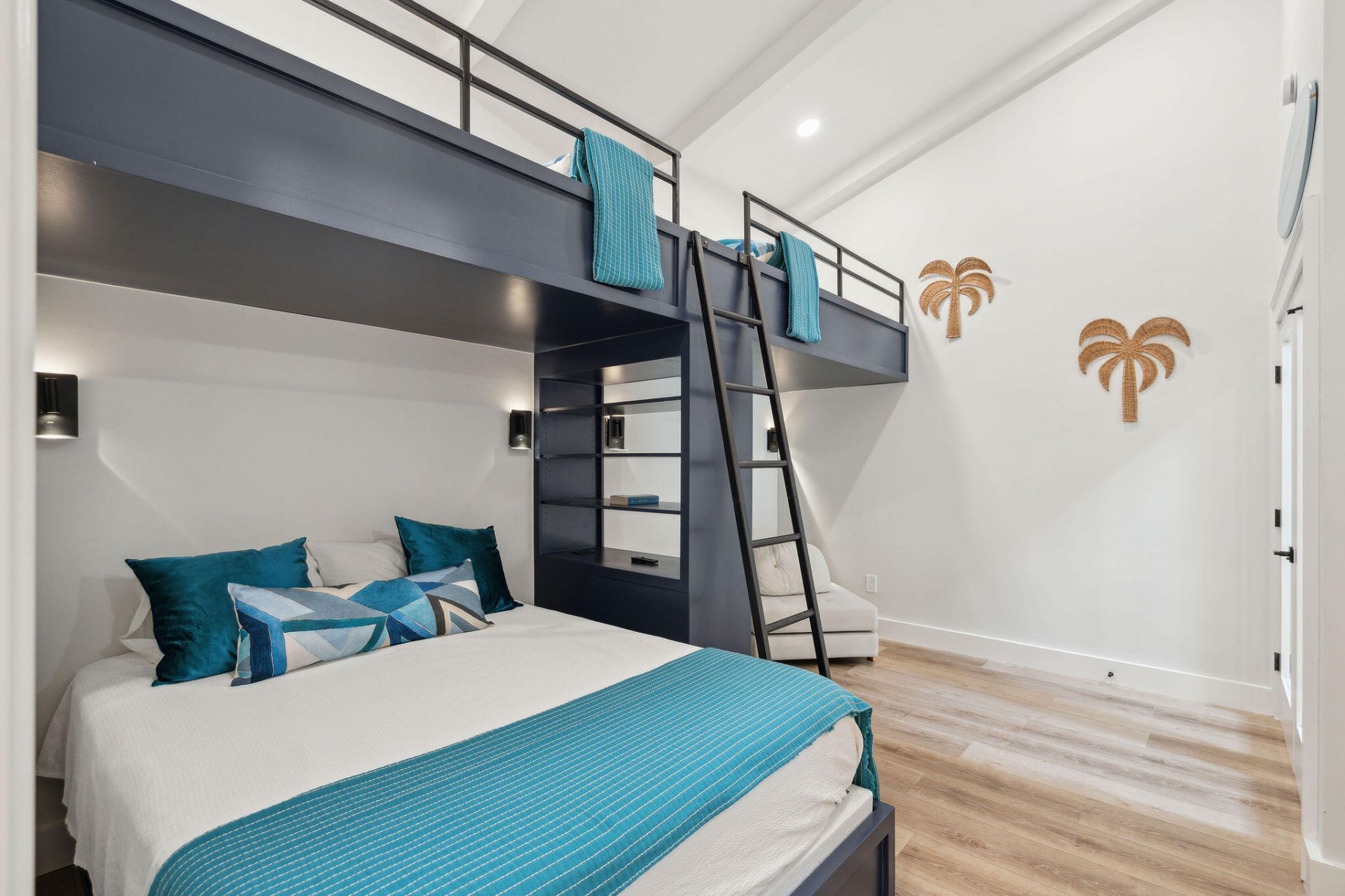 9002 Palmetto Boulevard Photo 27