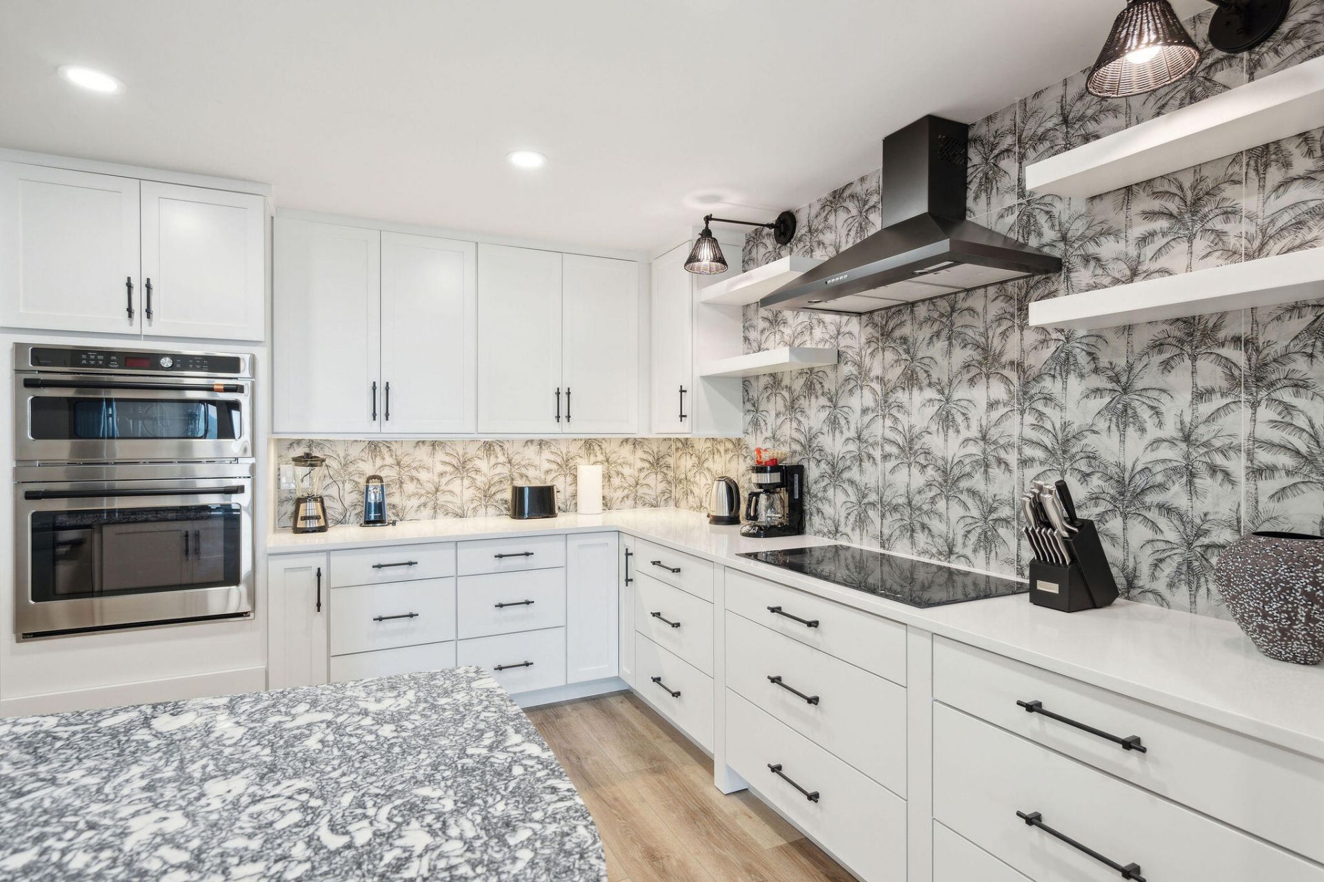 9002 Palmetto Boulevard Photo 7