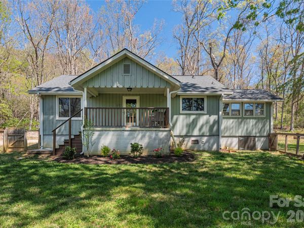 35 Grey Rock Road, Black Mountain, NC 28711