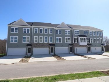 37 Dover Court, Bridgeport, WV 26330