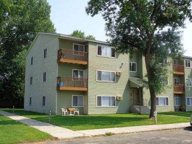 808 E Evergreen Avenue, Unit 207, Olivia, MN 56277