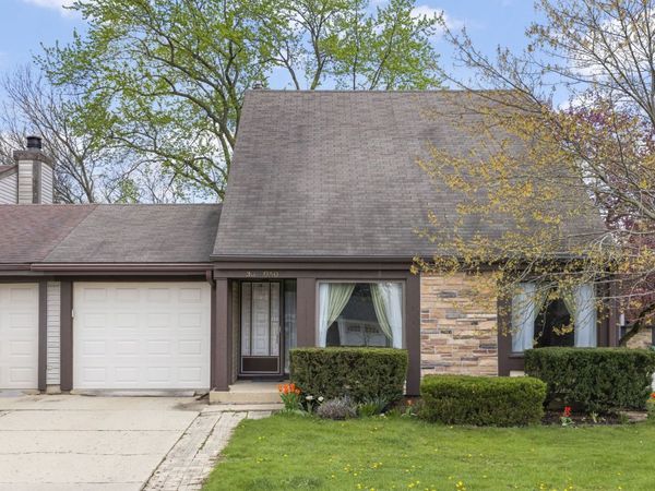 30W050 Mulberry Court , Warrenville, IL 60555