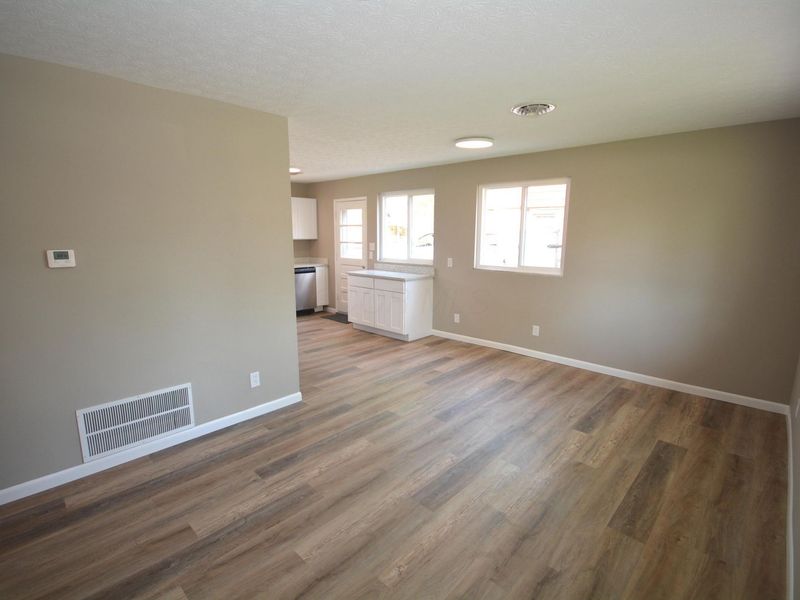 1283 Carolwood Avenue , Columbus, OH 43227 Photo 12