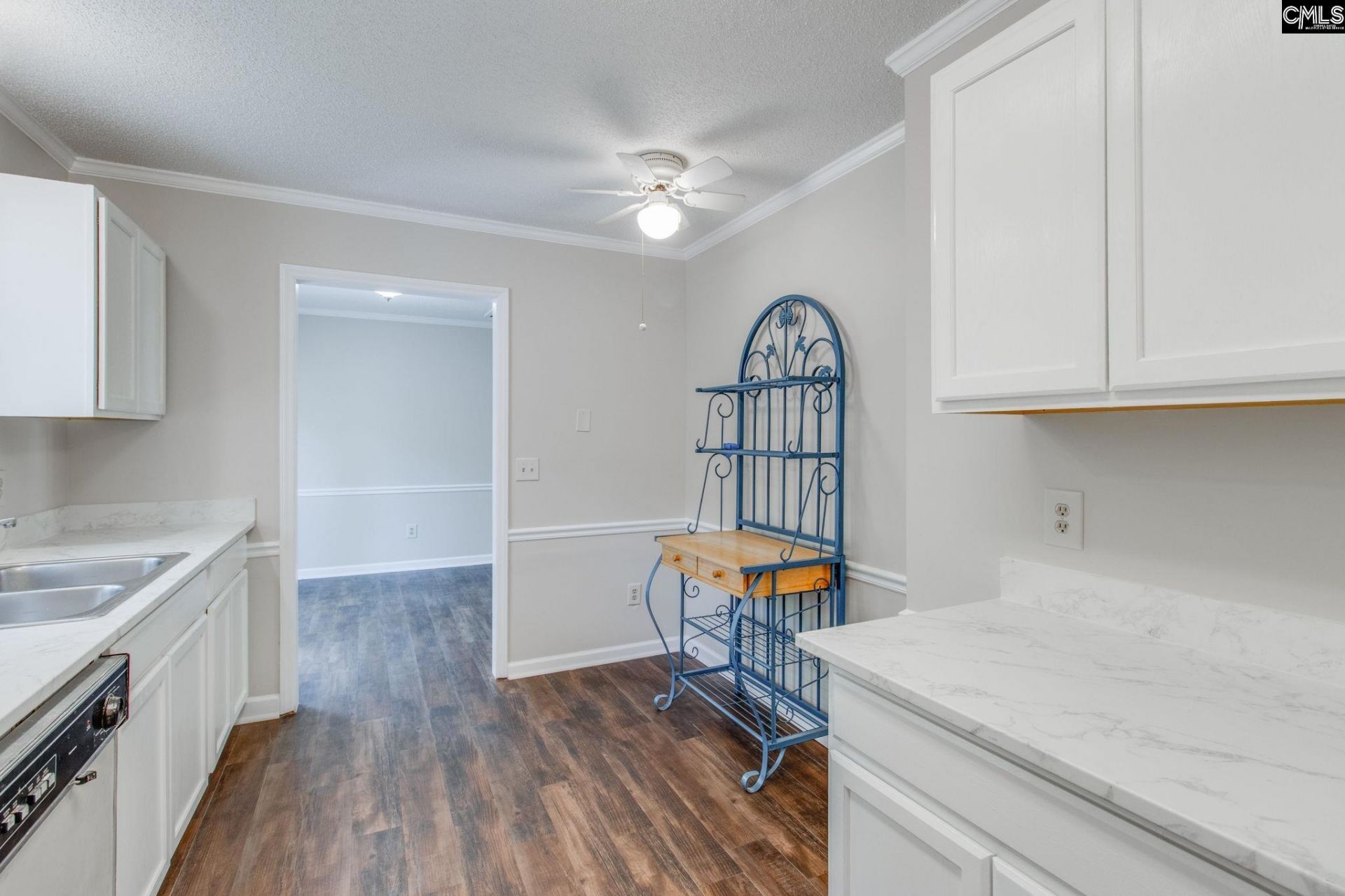 18 Dutch Circle  Photo 12