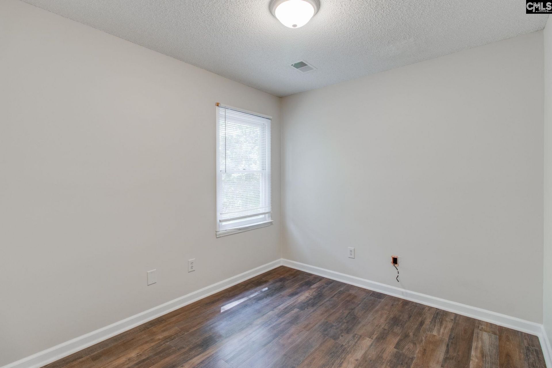 18 Dutch Circle  Photo 14