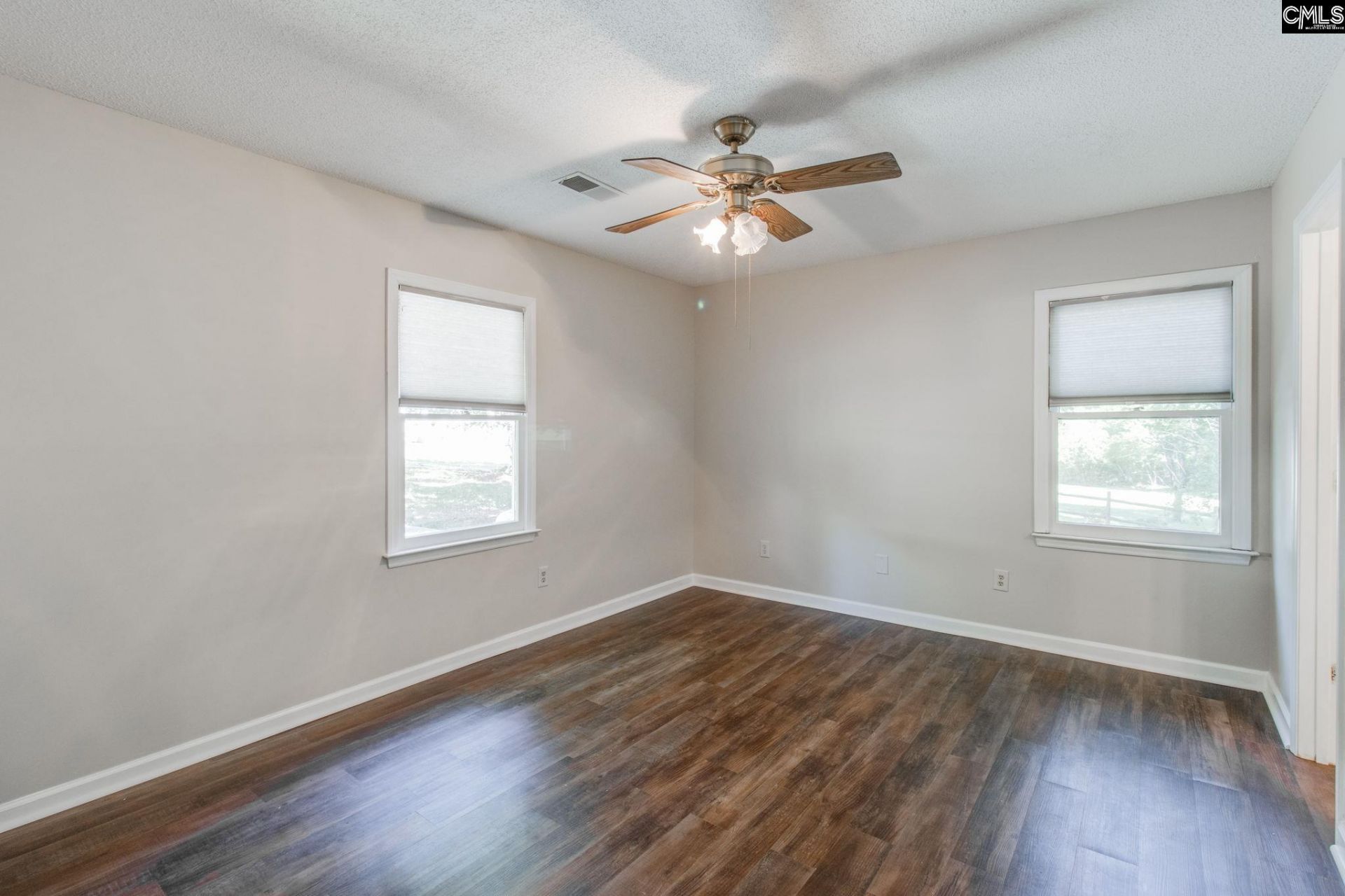 18 Dutch Circle  Photo 15