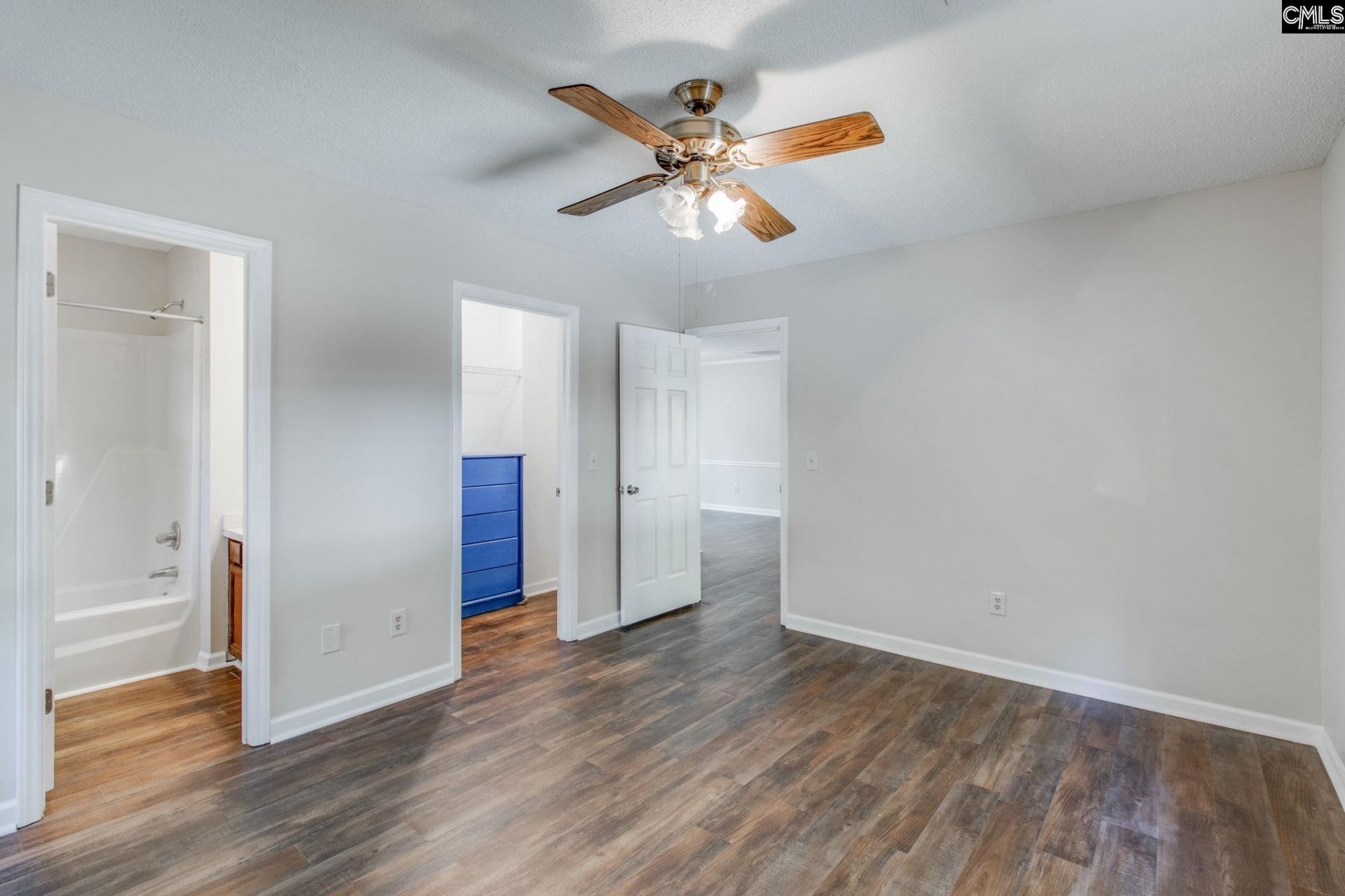 18 Dutch Circle  Photo 17