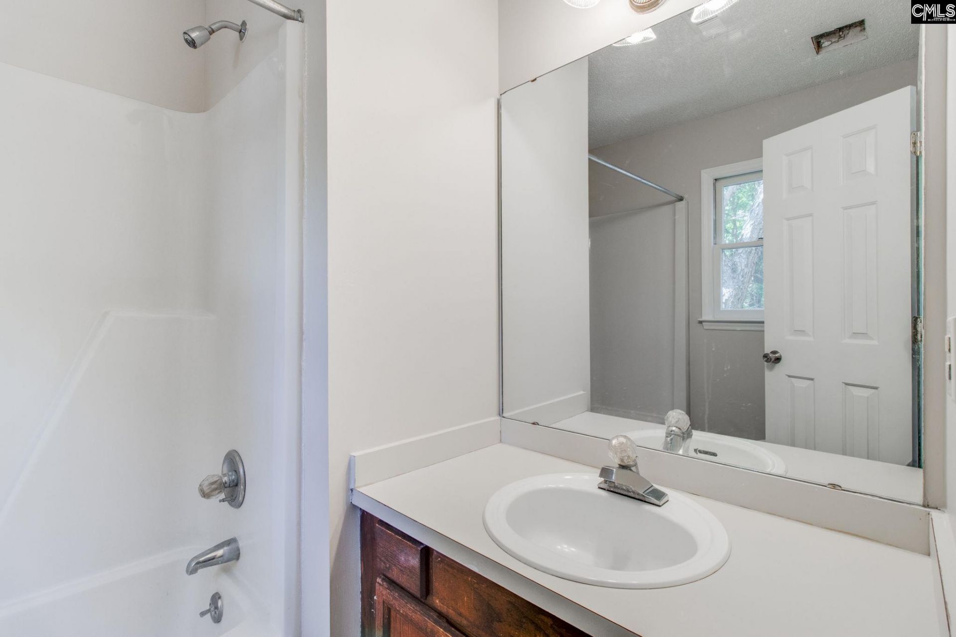 18 Dutch Circle  Photo 18