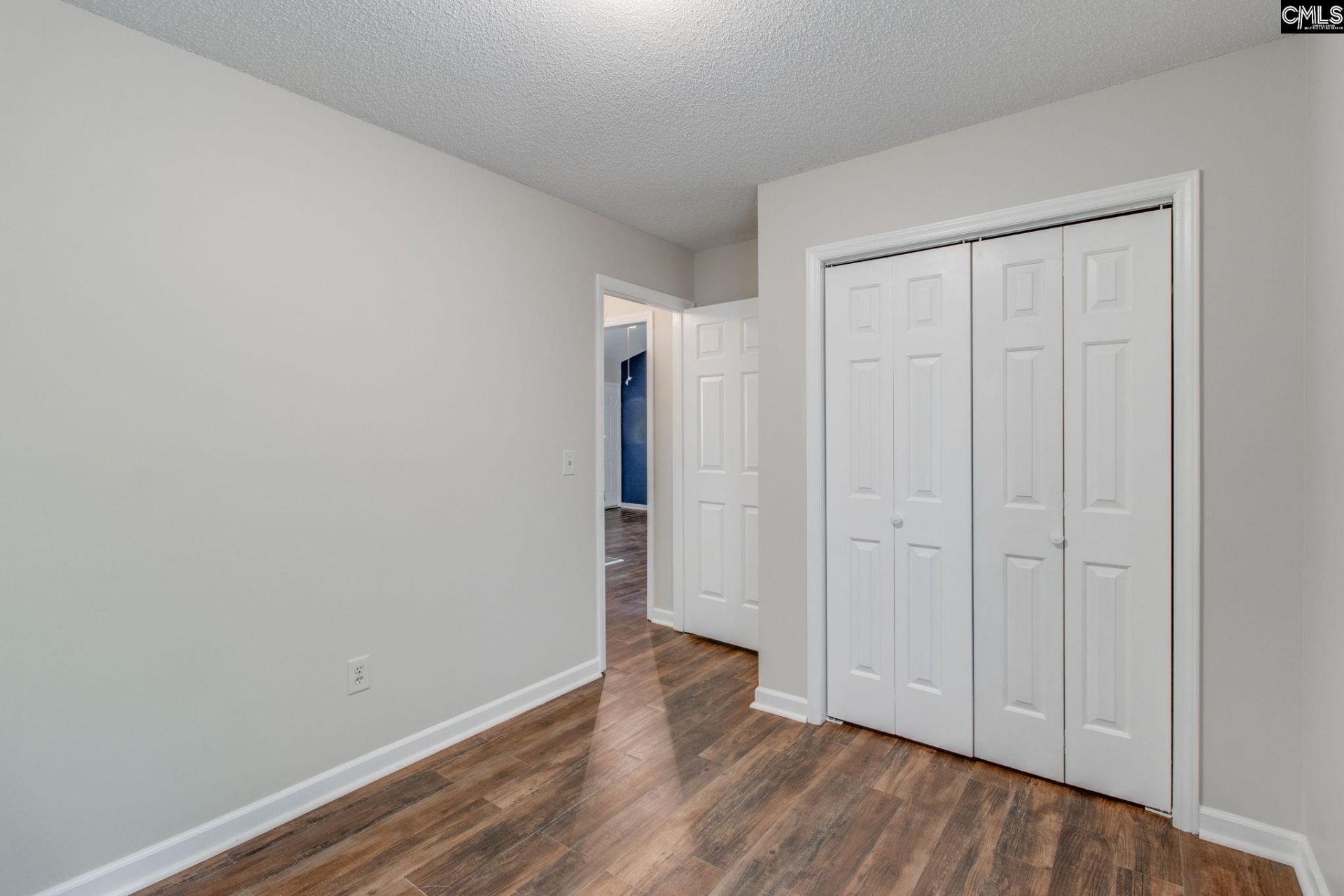 18 Dutch Circle  Photo 21