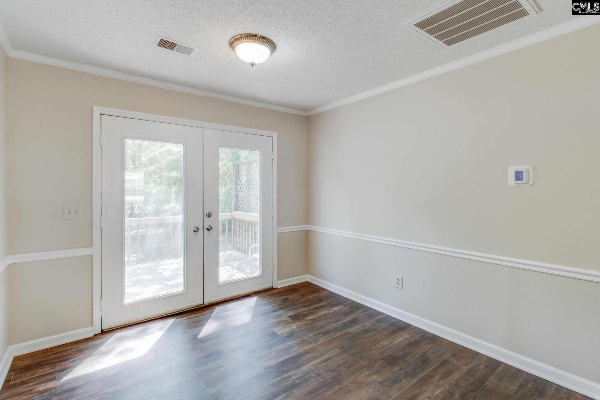 18 Dutch Circle  Photo 7