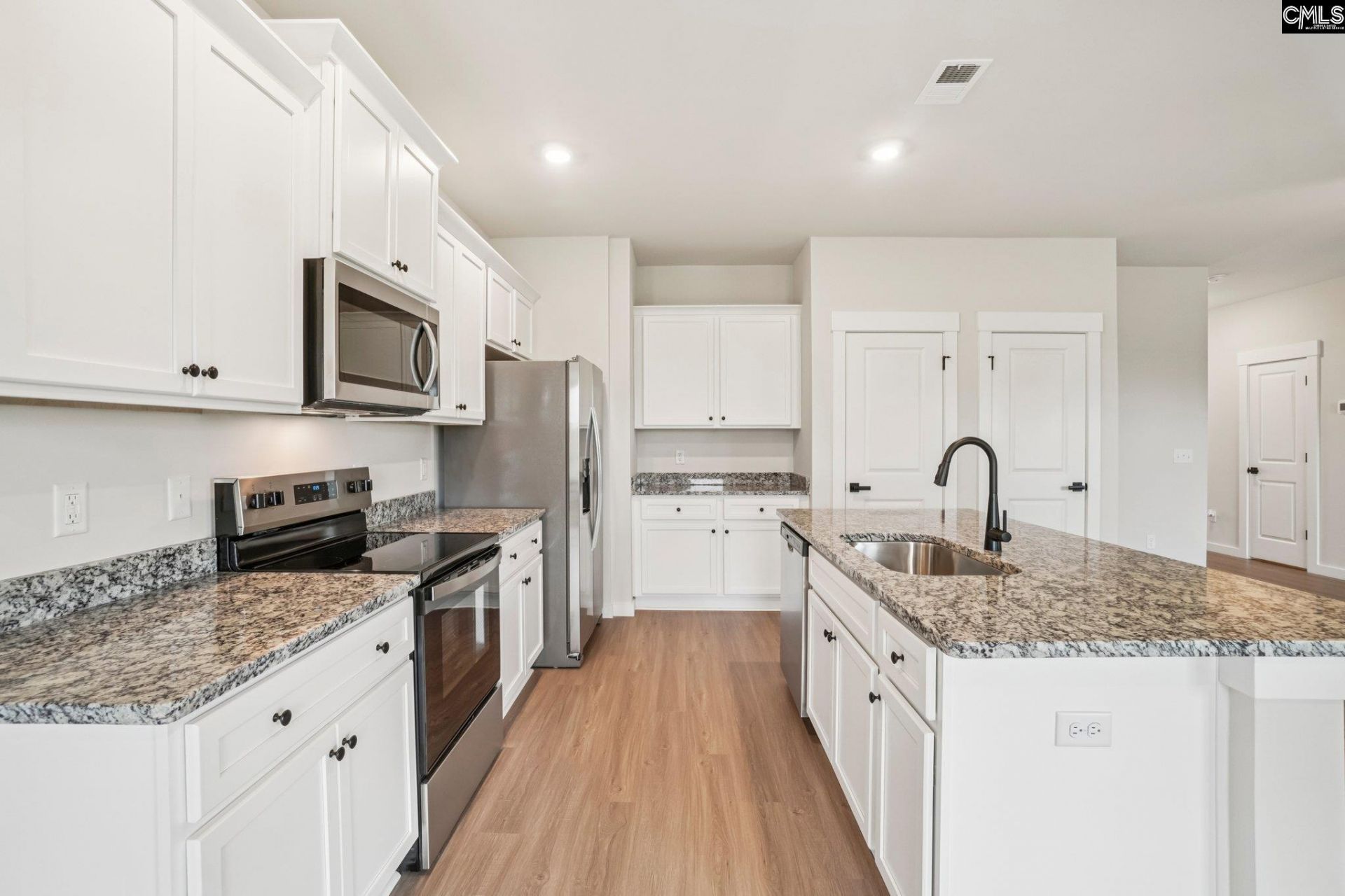 2105 Duck Lettuce Court  Photo 5