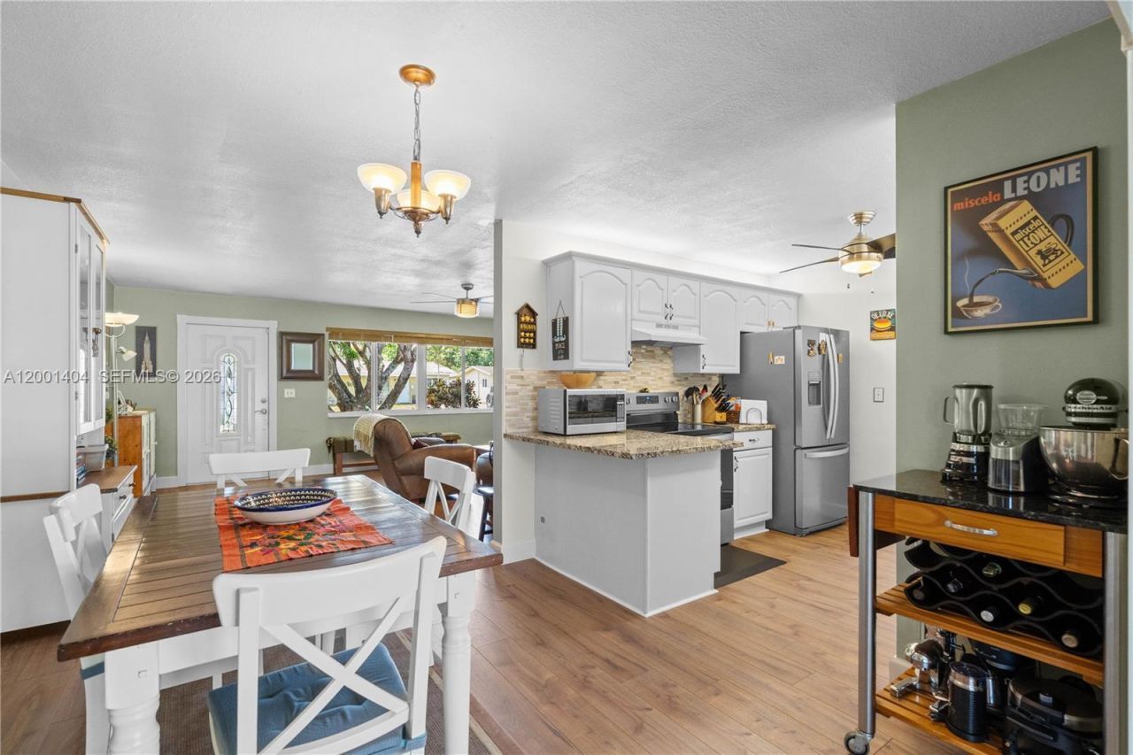 5040 SW 94th Ter, Cooper City, FL 33328 Photo