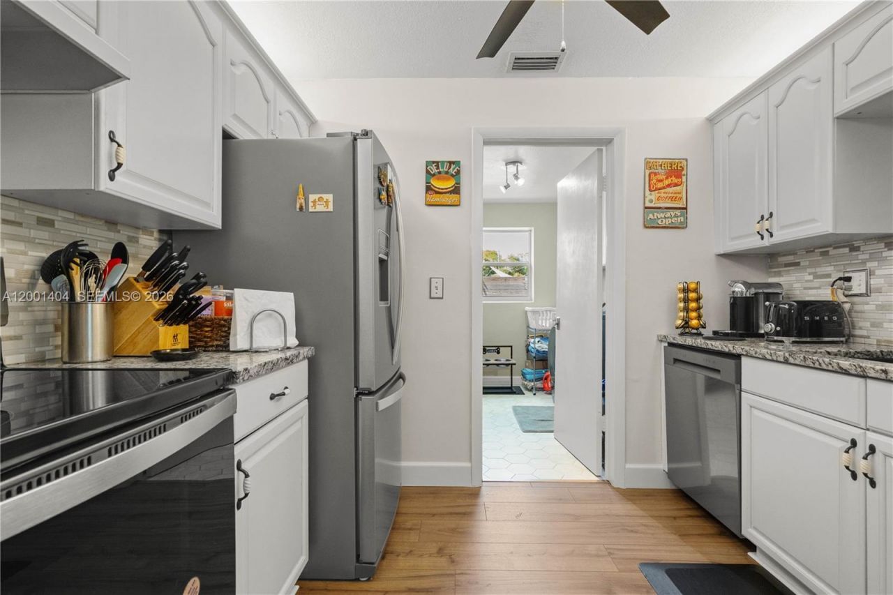 5040 SW 94th Ter, Cooper City, FL 33328 Photo