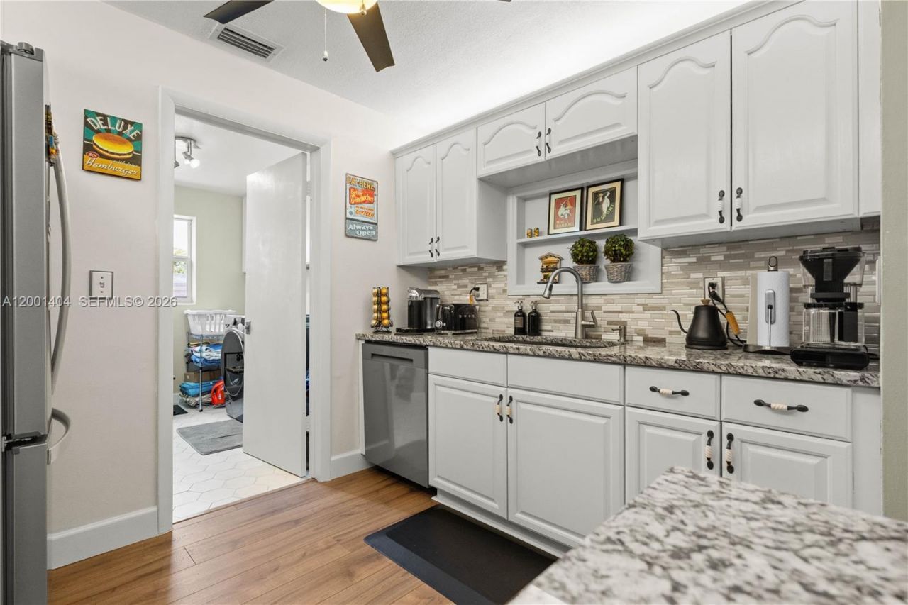 5040 SW 94th Ter, Cooper City, FL 33328 Photo