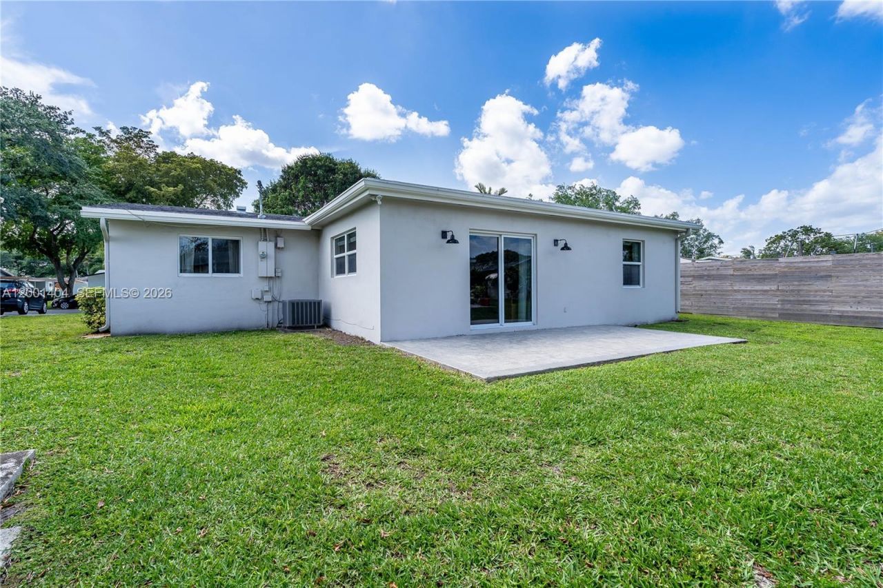 5040 SW 94th Ter, Cooper City, FL 33328 Photo