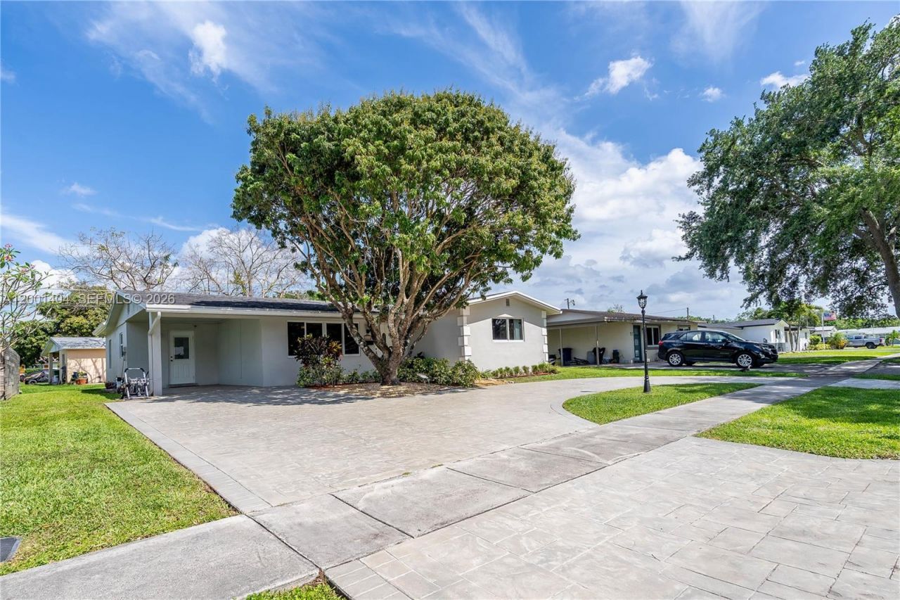 5040 SW 94th Ter, Cooper City, FL 33328 Photo