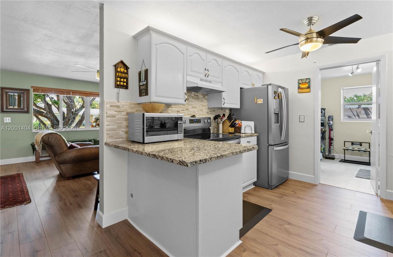 5040 SW 94th Ter, Cooper City, FL 33328 Photo