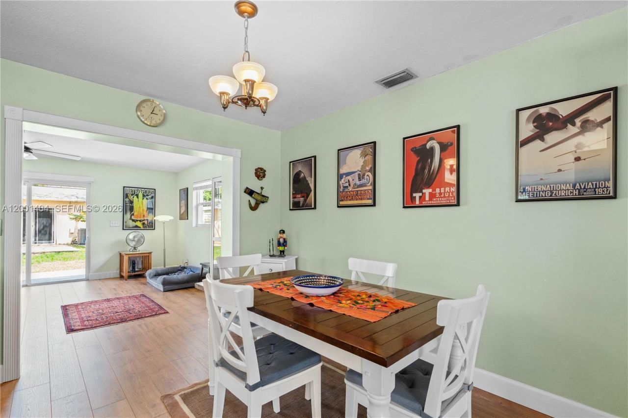 5040 SW 94th Ter, Cooper City, FL 33328 Photo