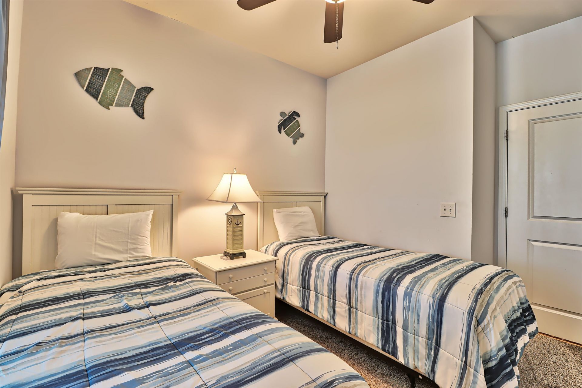 6253 Catalina Dr.  Photo 17