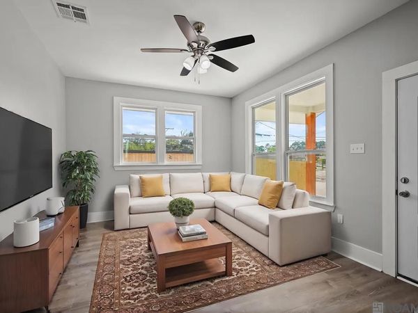 445 Lovers Ln, Baton Rouge, LA 70806